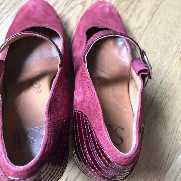 Wine colored Sofft heels - Picture 5 of 13